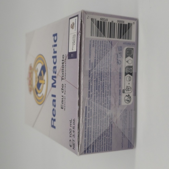 2425- Real Madrid Made In Spain For Men NWT - Picture 5 of 5